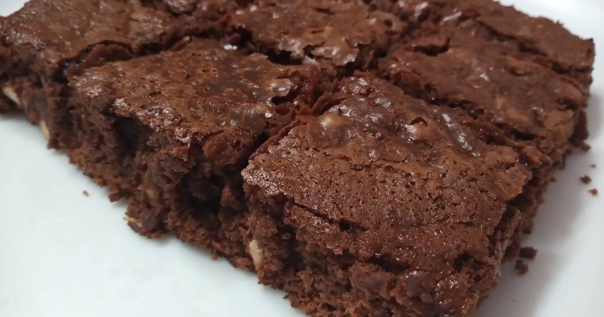 Chocolate Brownie Cake Recipe by Mecrin - Cookpad